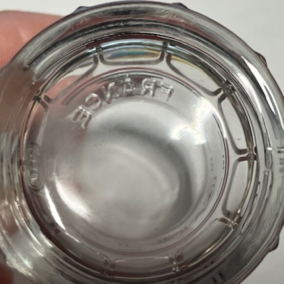 Mini-mug Shot Glass Canada Bear Mountie Red Black 2oz France - Picture 11 of 13